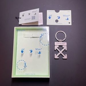 Off white key holder